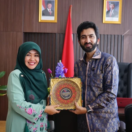 ICE Visits UIN Imam Bonjol Padang, Offers International Collaboration Opportunities for Students